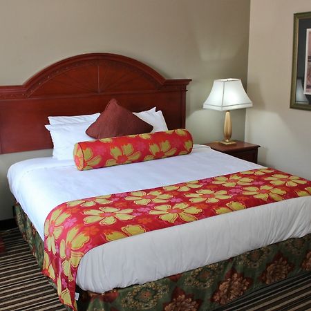 Rodeway Inn & Suites Колумбия Экстерьер фото