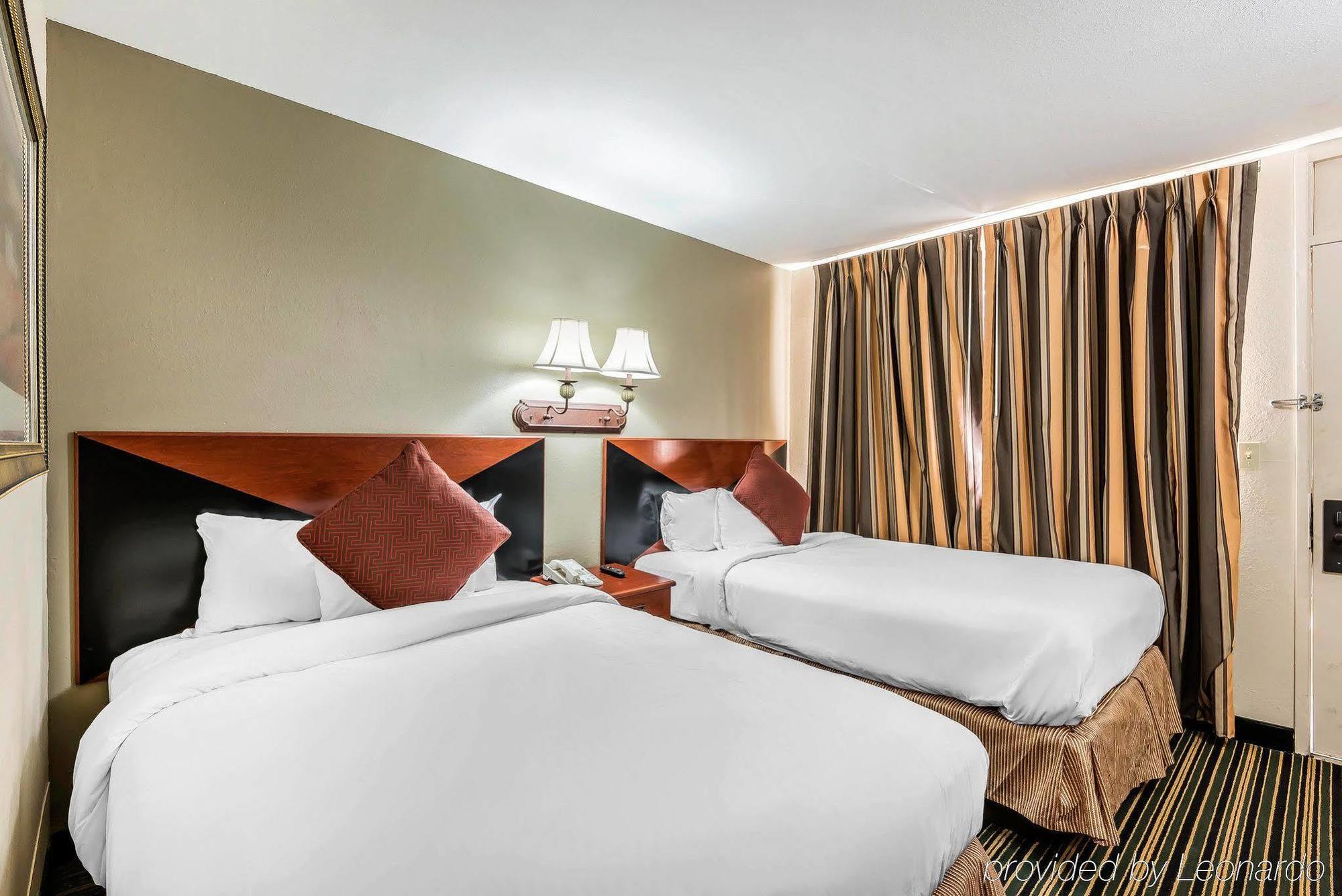 Rodeway Inn & Suites Колумбия Экстерьер фото