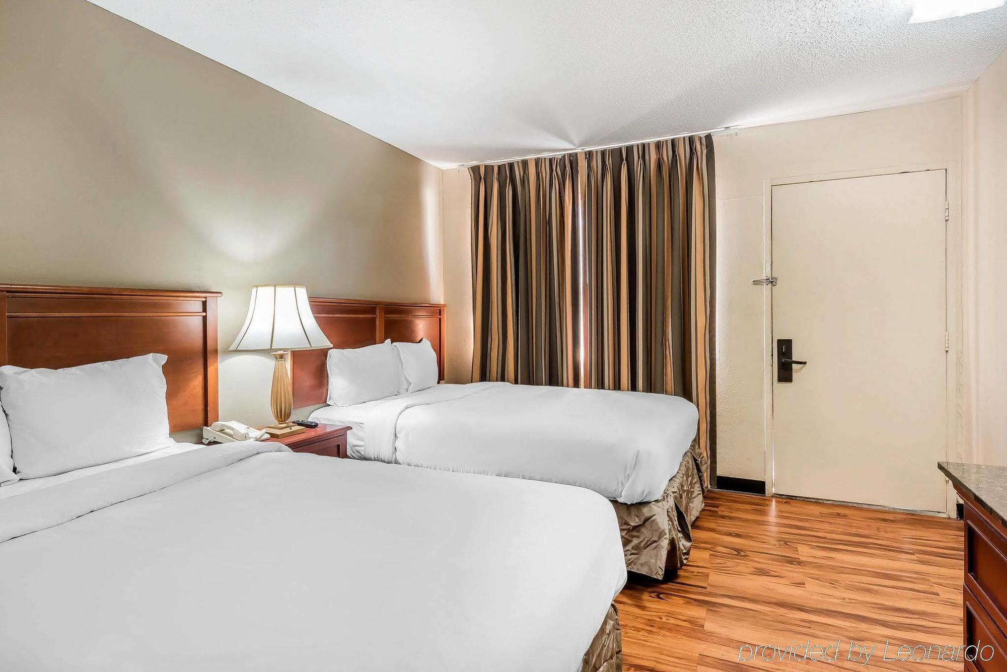 Rodeway Inn & Suites Колумбия Экстерьер фото