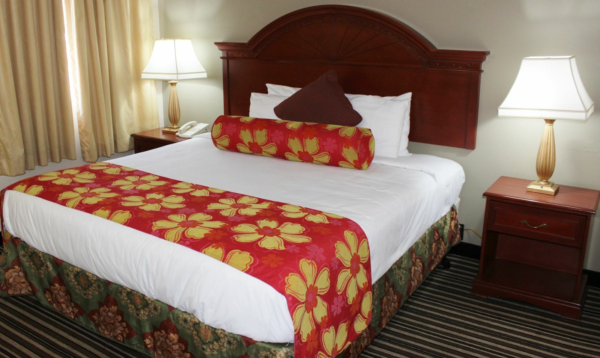 Rodeway Inn & Suites Колумбия Экстерьер фото